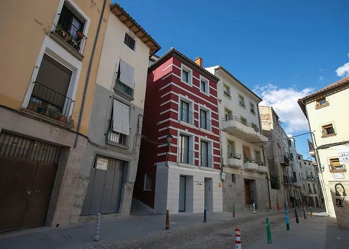 Apartamentos Turisticos - Papel Armado - Calle Caldereros 33